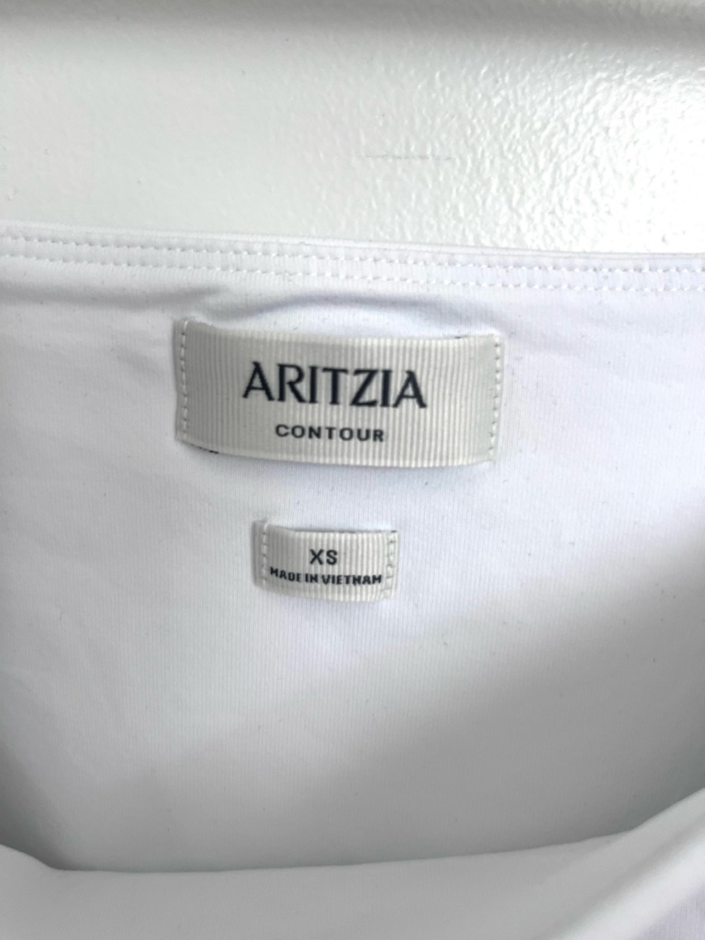 Aritzia White Long-Sleeve Square Neck Bodysuit - Picture 4 of 4